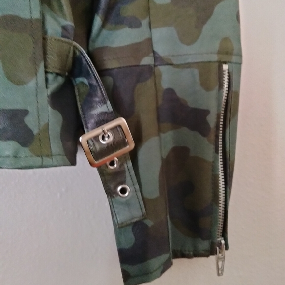 Colleen Lopez Bomber Jacket, Green Camouflage, Size L - Picture 7 of 11